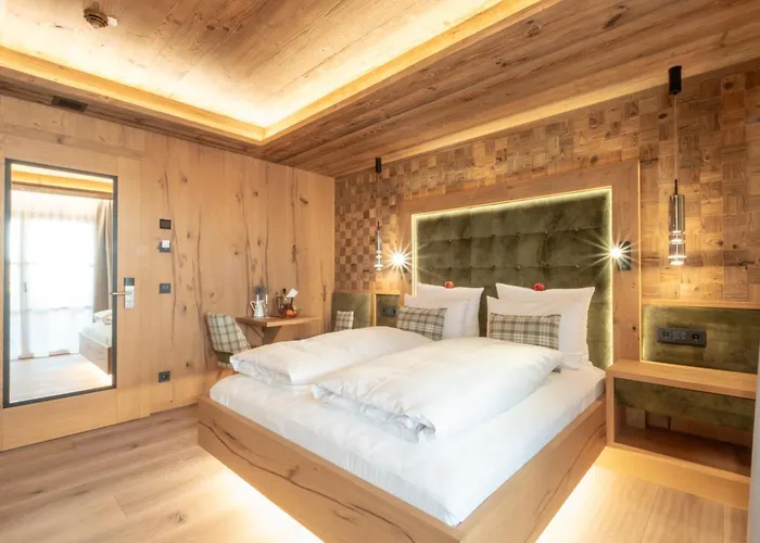 Natur- & Wellnesshotel Brunner Hof מלון 4*